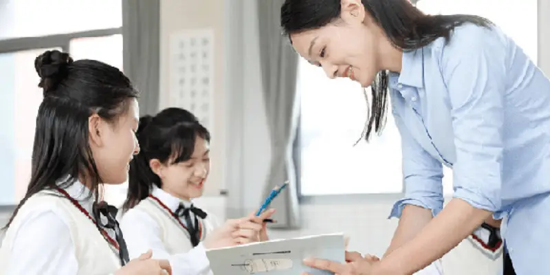 Giáo viên phản hồi thắc mắc chu đáo, nhiệt tình